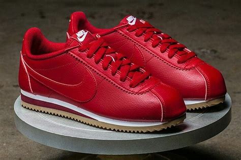 nike cortez rood|nike cortez heel.